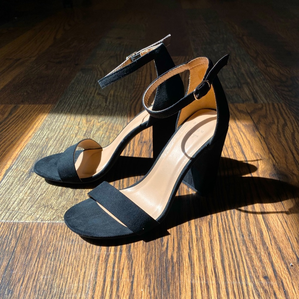 Women’s Black Heels size 6